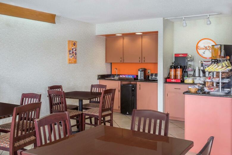 Hotel Howard Johnson Inn Vero Beach I95