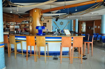 Sbh Crystal Beach Hotel & Suites - Adults Only
