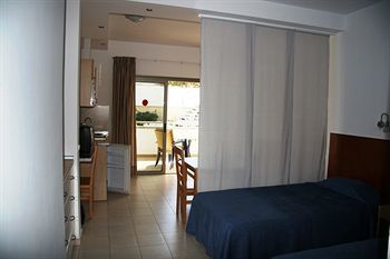 Apartamentos Dolores - Adults Only