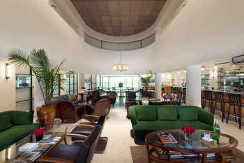 Lily & Bloom Hotel