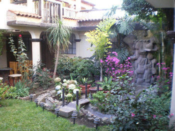 Hotel Las Camelias Inn