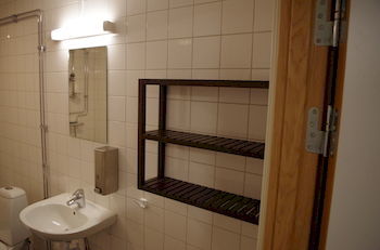 Spoton Hostel & Sportsbar