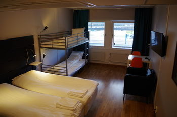 Spoton Hostel & Sportsbar
