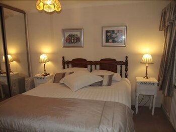 Lichfield Hotels - Amber House