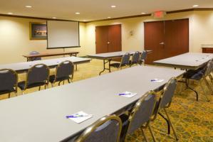 Holiday Inn Express Hotel & Suites Rapid City