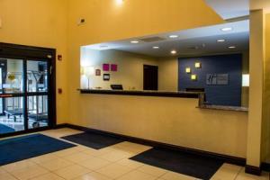 Holiday Inn Express Hotel & Suites South Bend