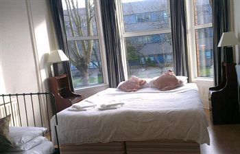 Bed & Breakfast Pearl Court Guesthouse