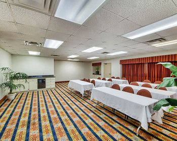 Hotel Comfort Suites Beachside