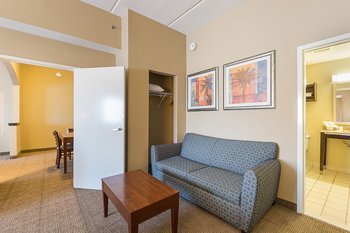 Hotel Comfort Suites Beachside