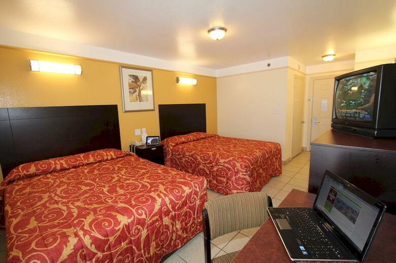 Hotel Island Inn