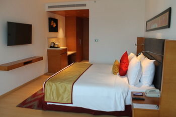 Hotel Mercure Hyderabad Kcp