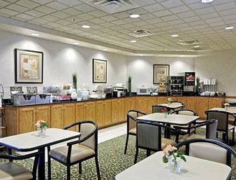 Hotel Wingate By Wyndham - Atlanta At Six Flags