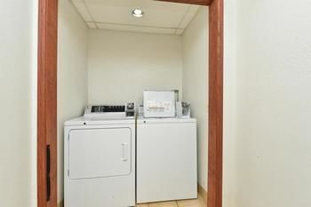 Hotel Americas Best Value Inn Omaha