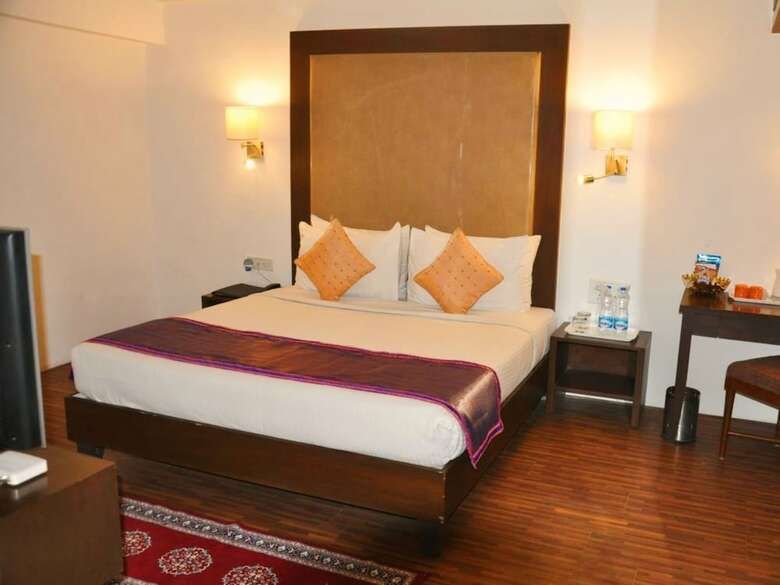 Hotel Genx Bhavnagar 1589