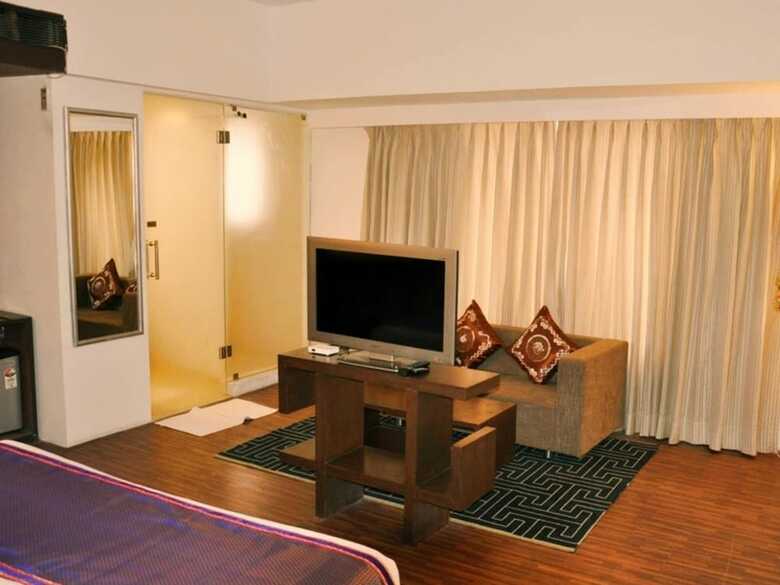 Hotel Genx Bhavnagar 1589