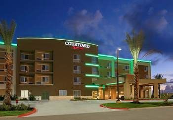 Hotel Courtyard Victoria