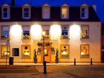 Hostal The Avenue Restaurant At The Victoria Inn