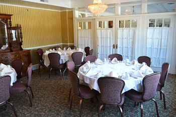 Hotel Stafford's Bay View Inn