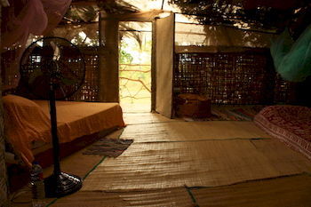 Saraya Art Cafe Bed And Breakfast