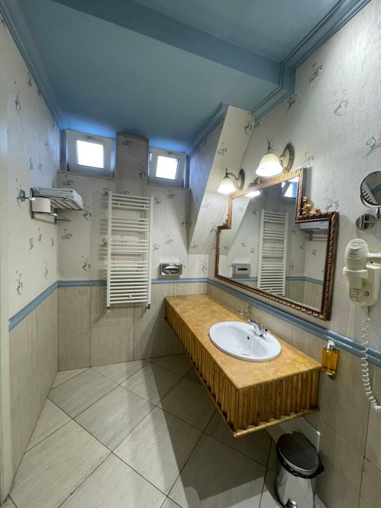 Best Western Topaz Hotel