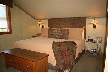 Bed & Breakfast Country Willows Inn