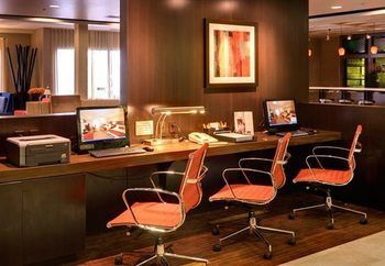 Hotel Courtyard By Marriott Sandy