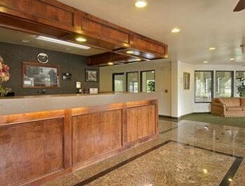 Hotel Days Inn And Suites Brinkley
