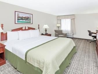 Hotel Baymont Inn And Suites Elkhart