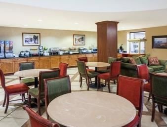 Hotel Baymont Inn And Suites Elkhart