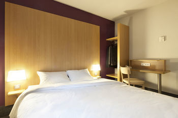 Hotel B&B H�tel Tours Centre St-avertin