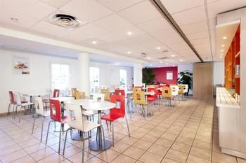 Hotel Premiere Classe Paris Ouest - Pont De Suresnes