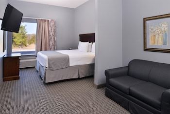 Best Western Plus Two Rivers Hotel & Suites