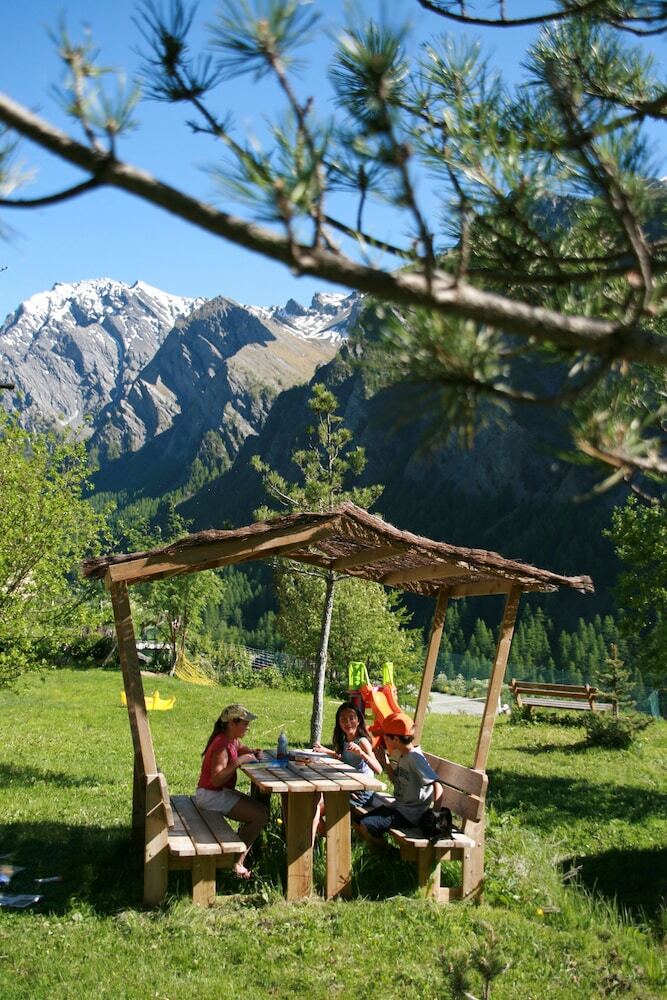 Hotel Les Chalets Du Villard***