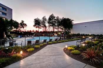 Doubletree By Hilton Hotel Pleasanton At The Club