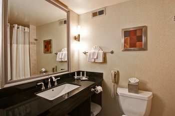 Doubletree By Hilton Hotel Pleasanton At The Club