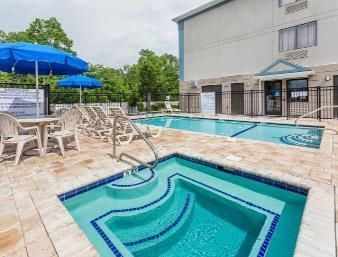 Hotel Days Inn And Suites, Jesup Ga