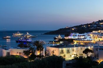 Aparthotel Bay Bees Sea View Suites & Homes