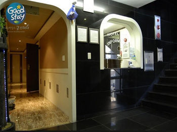Hotel A Plus Motel