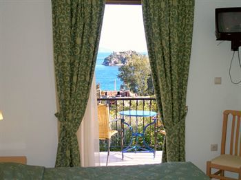 Apartamento Alonia Studios & Maisonettes