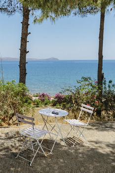 Aparthotel Douka Seafront Residences