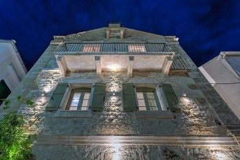 Hotel Fiscardonna Luxury Suites