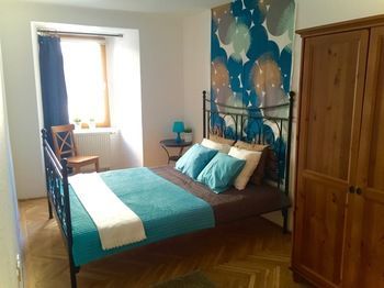 Hi5 Apartments - Parliament