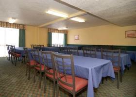 Hotel Quality Inn & Suites