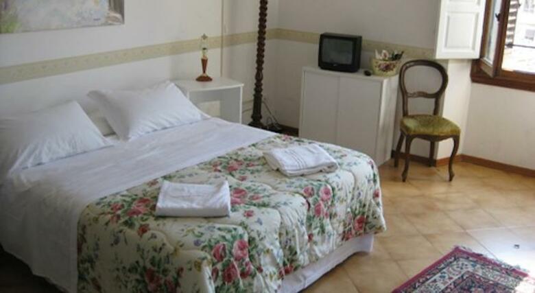 Hostel Veronique
