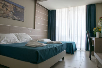 Hotel Belvedere, Torre Dell'orso