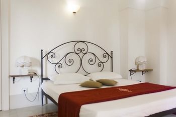 Hotel Masseria Lu Iundulu