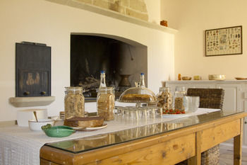 Hotel Masseria Lu Iundulu