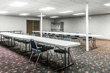 Motel Econo Lodge Inn And Suites