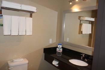 Hotel Comfort Inn & Suites
