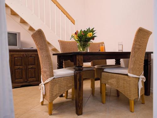 Hotel Holiday Home Schlosspark Bad Saarow.4